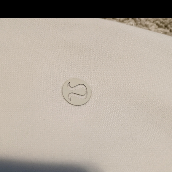 Lululemon On The Fly Skirt size 6 - Picture 5 of 8